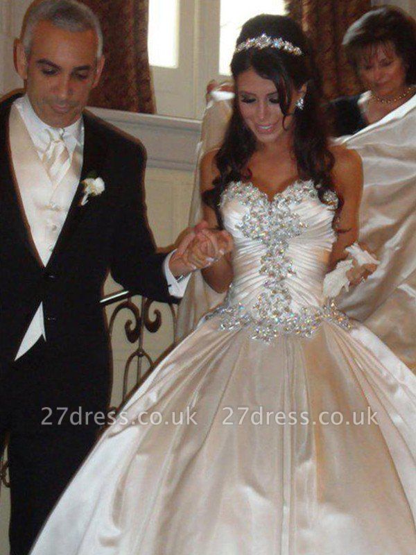 Cathedral Train Ruffles Ball Gown Sweetheart Taffeta Sleeveless Wedding Dresses UK