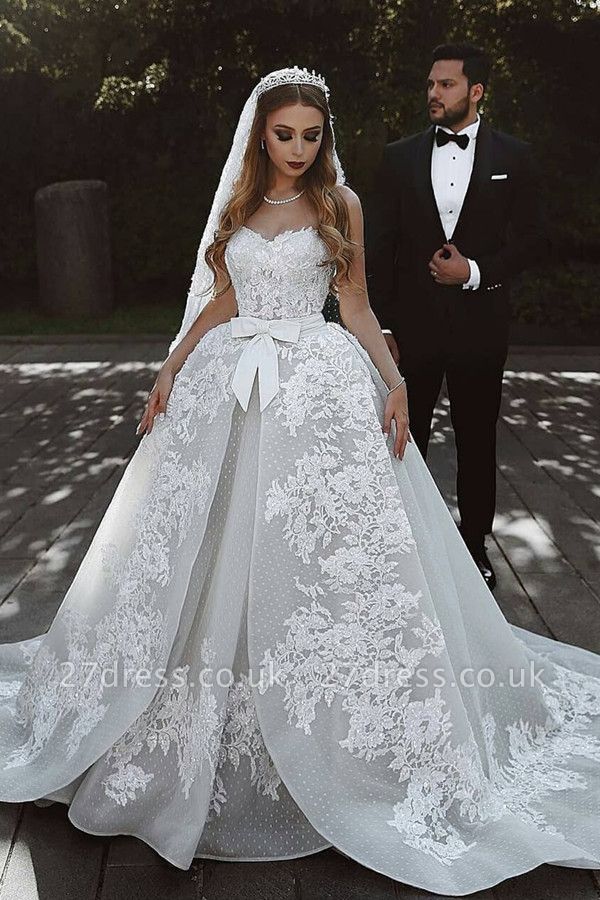 Glamorous Lace Wedding Dresses UK With Bows Sweetheart Sleeveless Over-Skirt Bridal Gowns