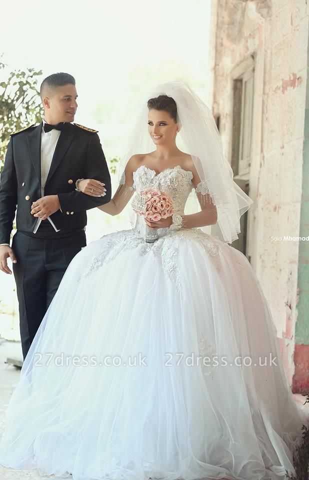 Delicate Off-the-shoulder Tulle Wedding Dress Lace Appliques Ball Gown