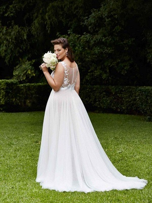 Sleeveless A-Line Court Train Lace Tulle Scoop Neckline Wedding Dresses UK_3