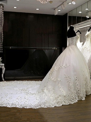 Cathedral Train Tulle Ball Gown Rhinestone Sweetheart Sleeveless Wedding Dresses UK_4