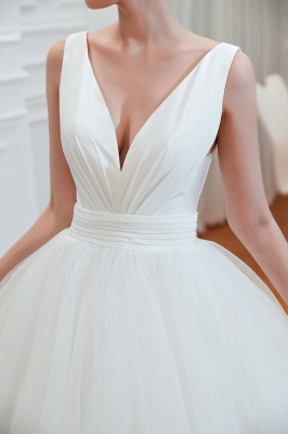 Elegant Low Back Bridal Gowns with Belt Spring Wedding Dress V-Neck_5