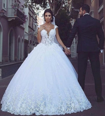 Elegant V-Neck Ball Gown Tulle Sleeveless Appliques Wedding Dress_2