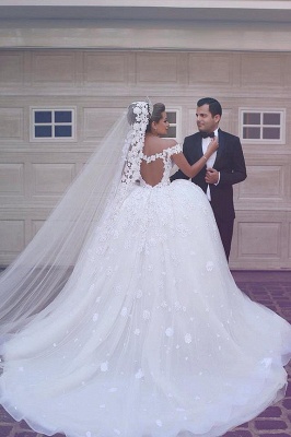 Gorgeous Off-the-Shoulder Detachable Lace Tulle Wedding Dress_4