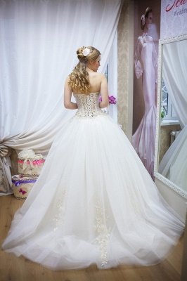 Elegant Sweetheart Sleeveless Tulle Wedding Dress With Beadss_2