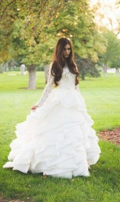 Elegant Beadss Lace Appliques Wedding Dress Ruffles Court Train_4